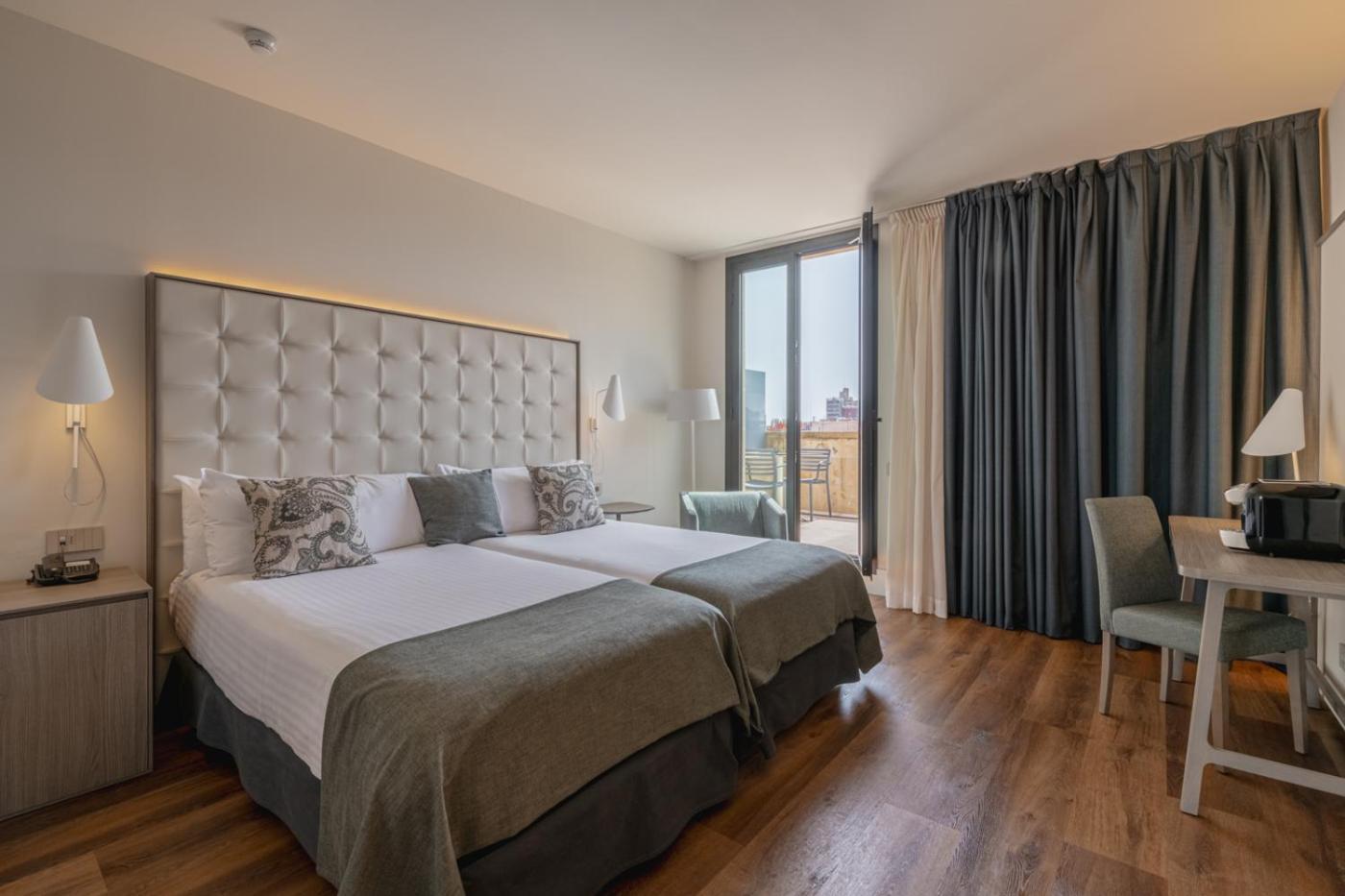 Superior Room with Exterior Terrace